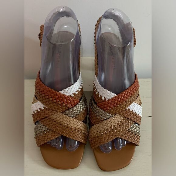 NWT - DONALD PLINER 'VARA' WOVEN LEATHER SANDAL WITH WOODEN HEEL - SIZE 6 - Picture 2 of 16
